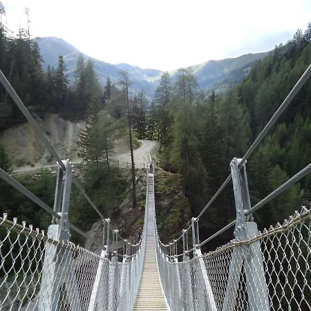 Апарт-отель Spottlinghof Кальс-ам-Гросглоккнер